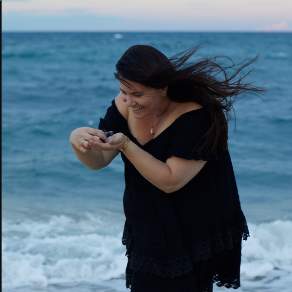 Meet your Posher, Cara - Picture 1 of 1